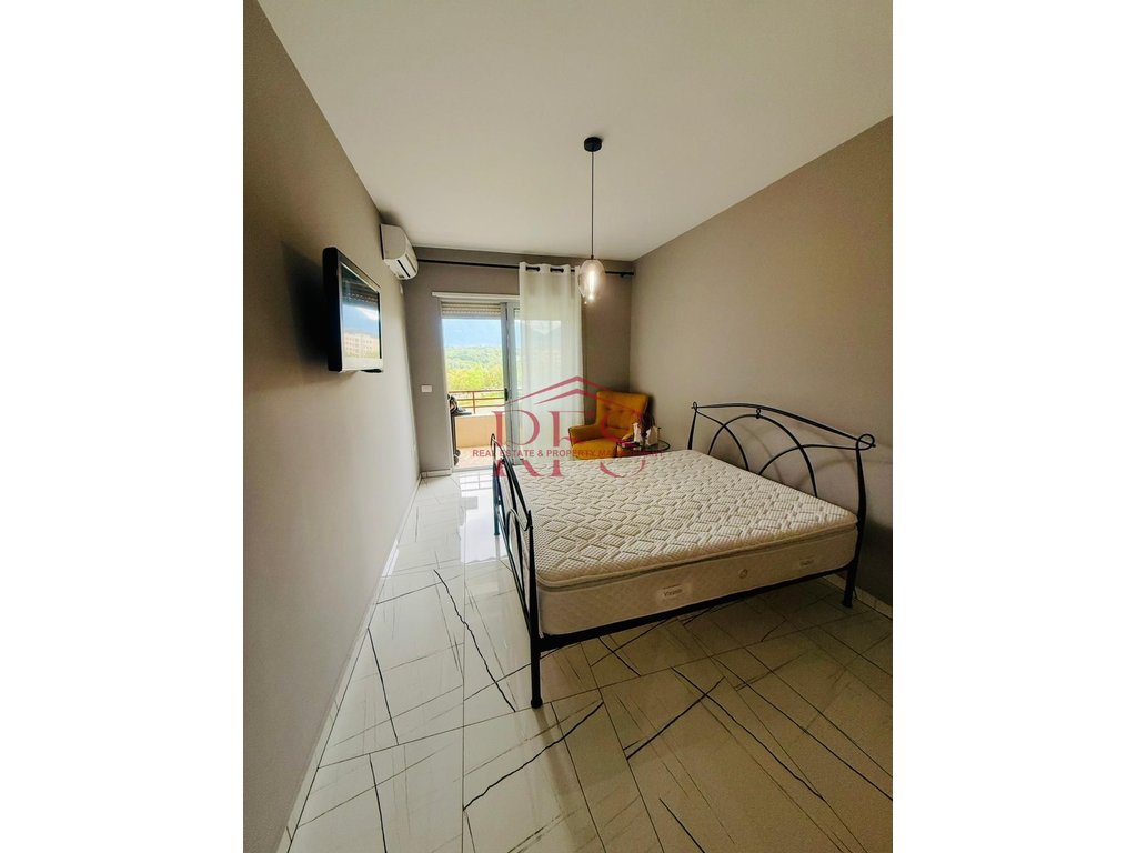 Gallery 01