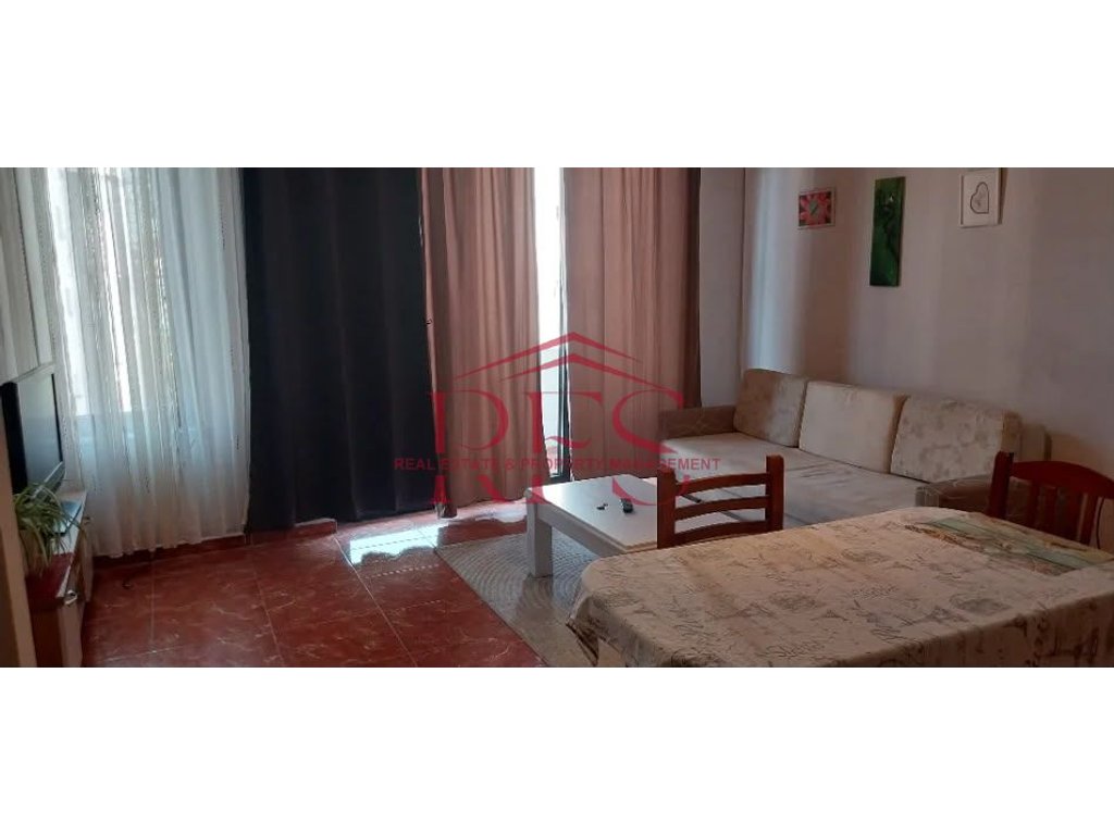 Gallery 01