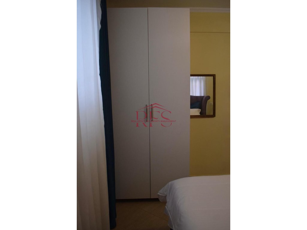 Gallery 01