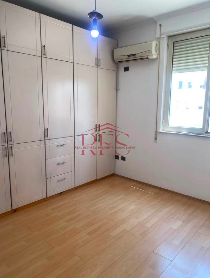 🏡 Appartamento 2+1 in Affitto – Vicino al Liceo “Ismail Qemali”, Zogu i Zi, Inizio Via Durresit