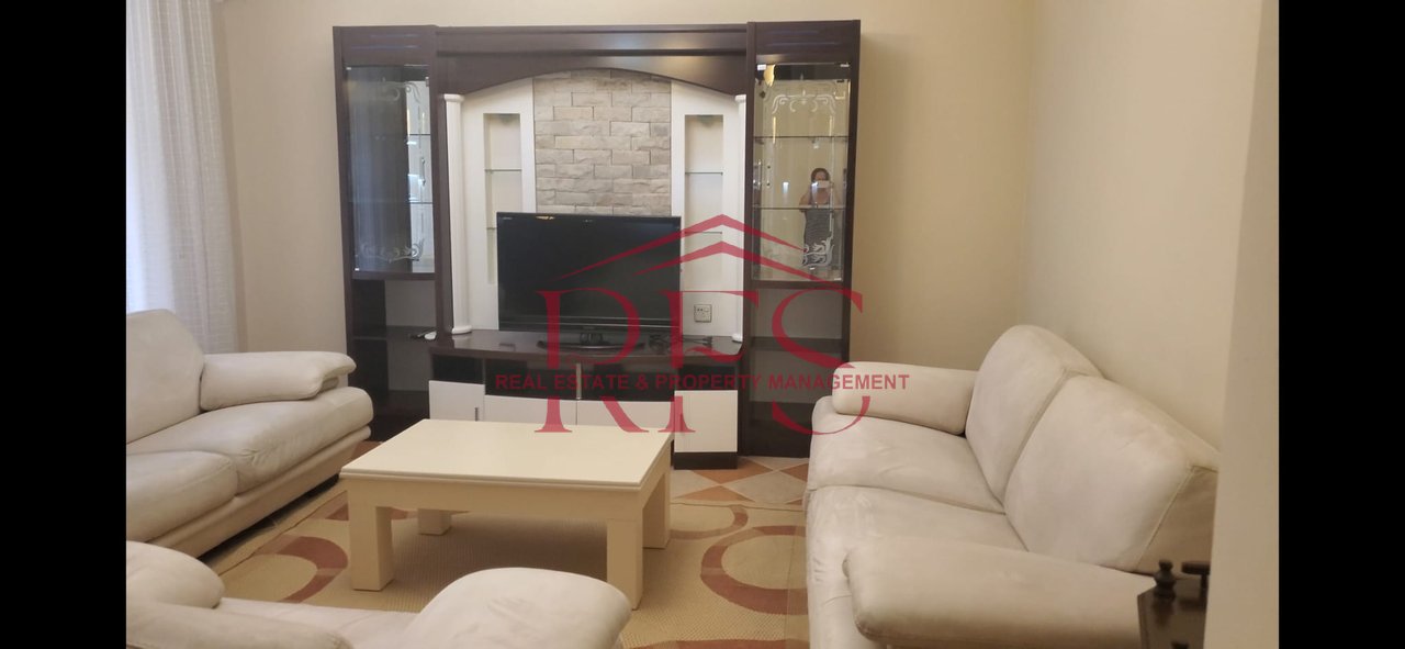 🏡 Jepet Apartament 3+1 me Qira –  ne Super Vendodhje ,Rruga e Elbasanit afer Down Town