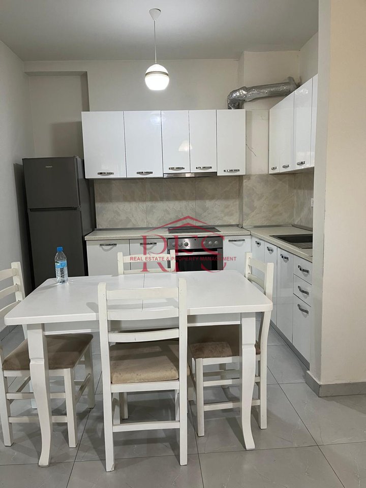 🏡 Apartment 2+1 for rent, 550 € (Golden Park near Seliten, near the Palace with Shigjeta)
