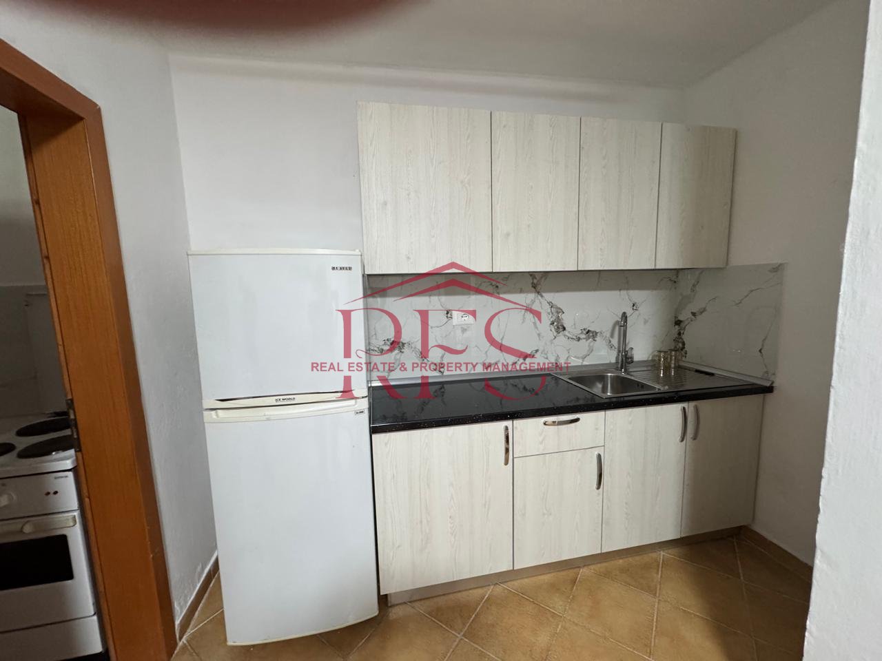 🏠 Jepet me Qera  Apartament 2+1 tek Bkt ne Ali Dem