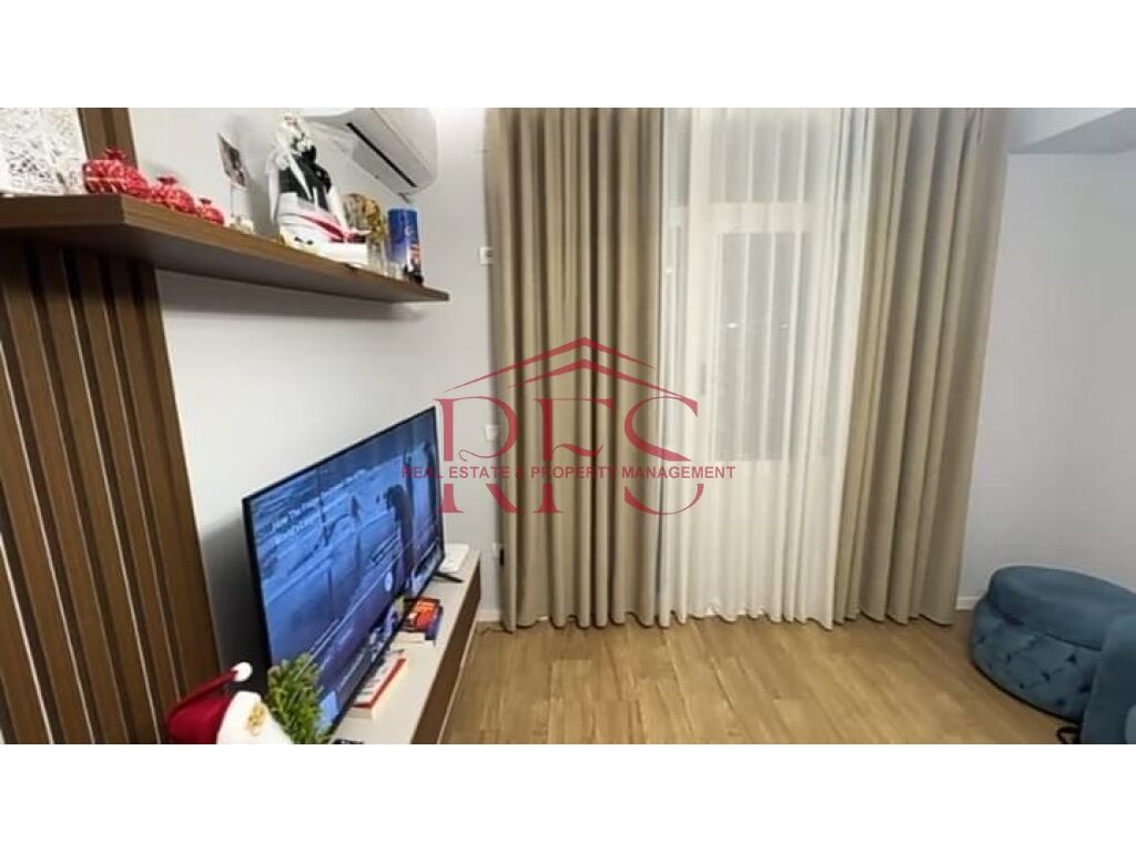 Gallery 01