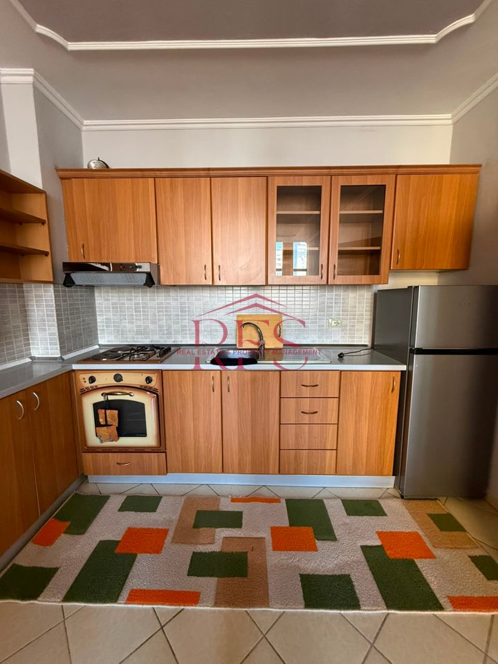 🏡 Jepet me Qera Apartament 2+1 ne Astir tek Rrethi i Wellit, 500 mije lekee