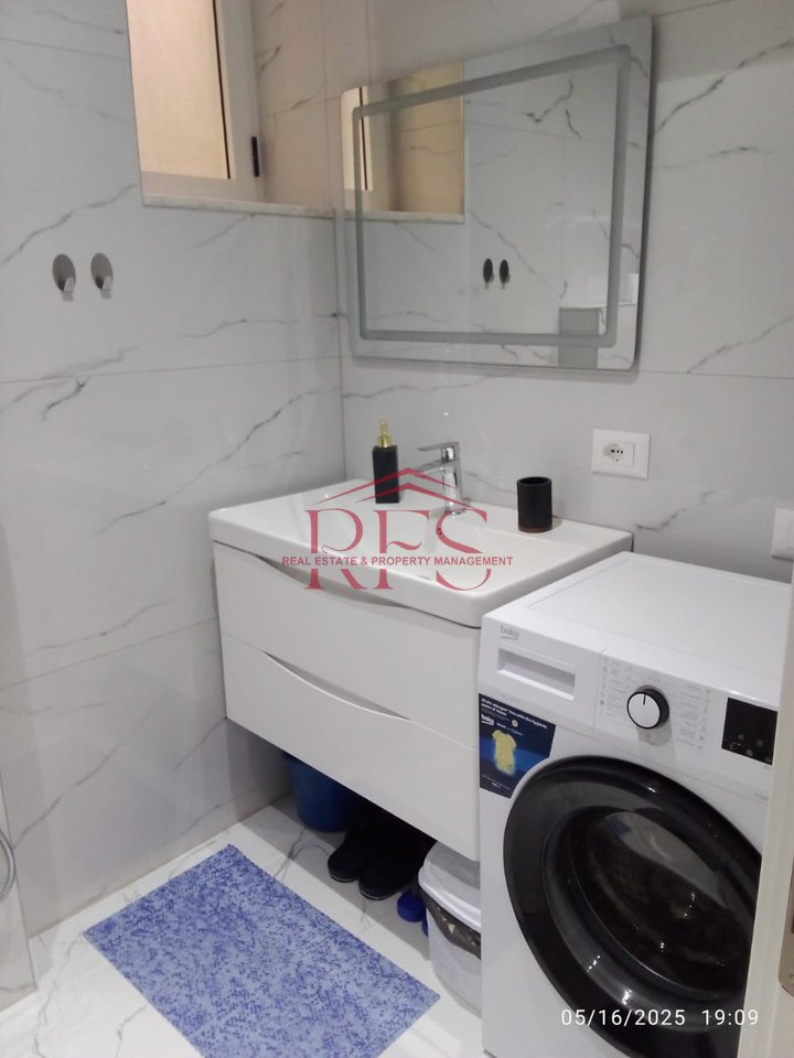 📍SHITET SUPER APARTAMENT 2+1 I MOBILUAR – GATI PËR BANIM ,ngjitur me Mondialin,21 Dhjetori