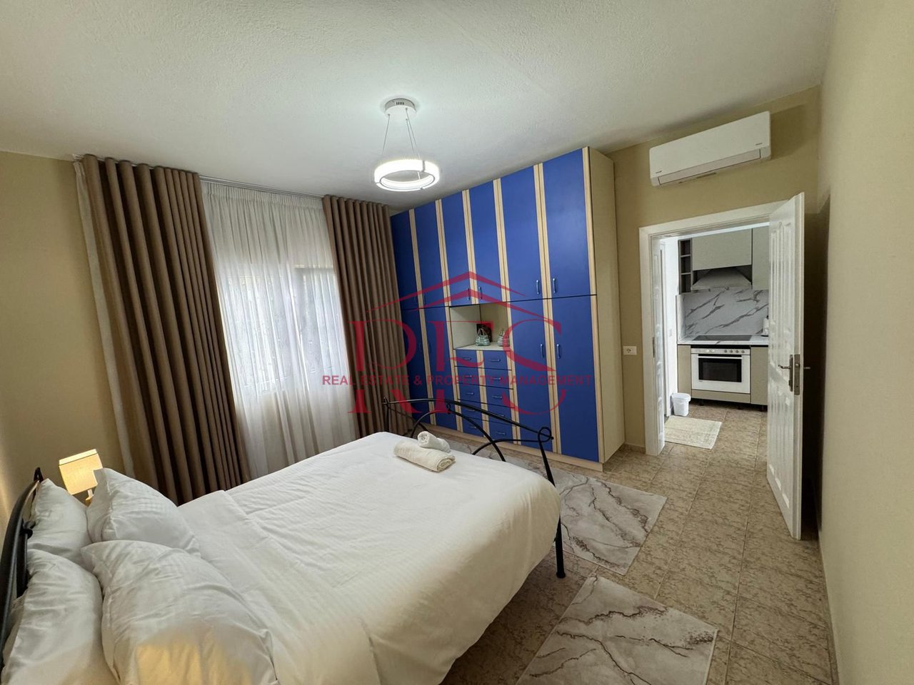 FOR RENT ENTRANCE 1+1 IN SHKOZË