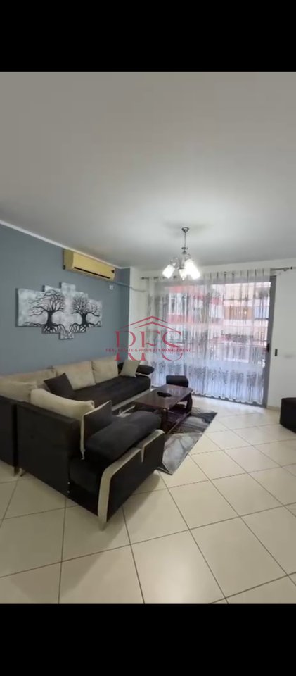 Affittasi appartamento arredato 2+1 ad Astir – 500 mila lekë