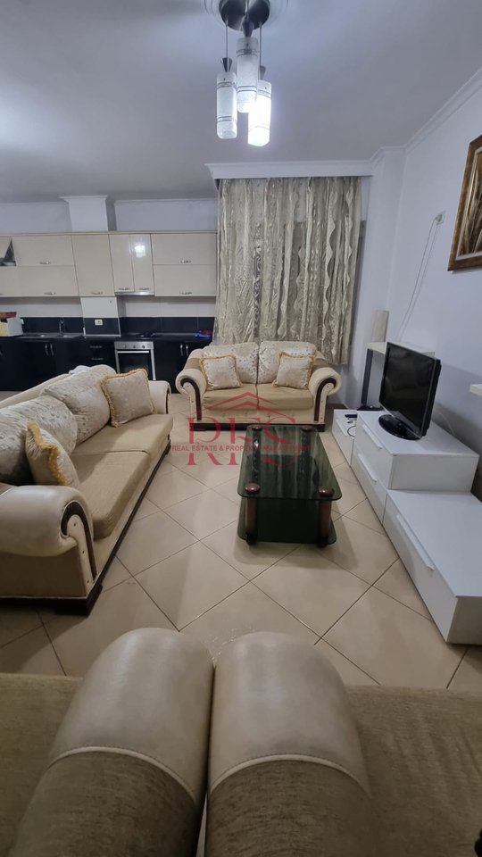 Vendesi Appartamento 2+1+2 Arredato – Astir, vicino al Rrethi | 111 m² | 157 milioni di lekë