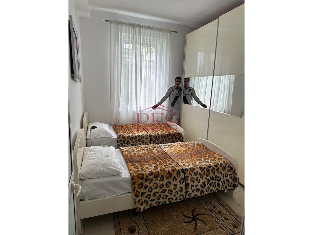 Gallery 01