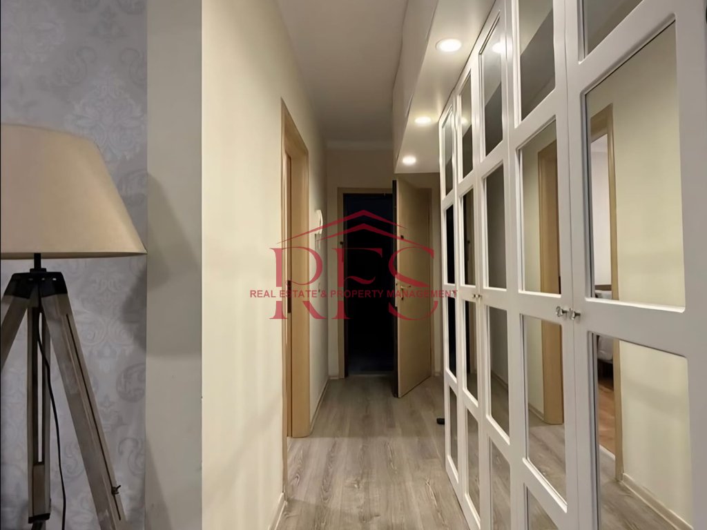 Gallery 01