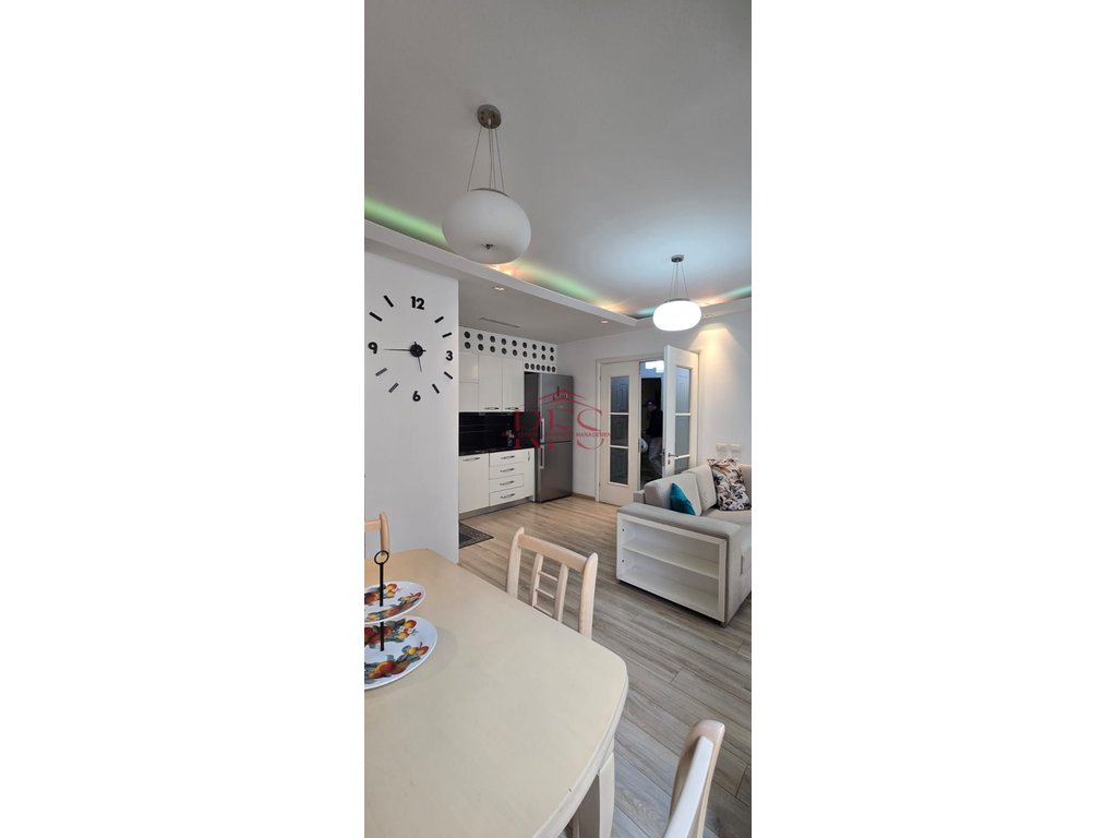 Gallery 01