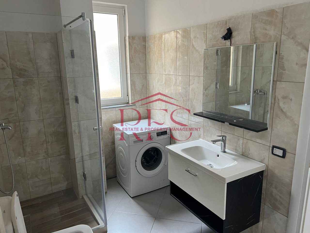 🏡 Apartment 2+1+2 for Rent 📍 German Villas, Elbasan Street (near the roundabout of the Faculty of Economics)