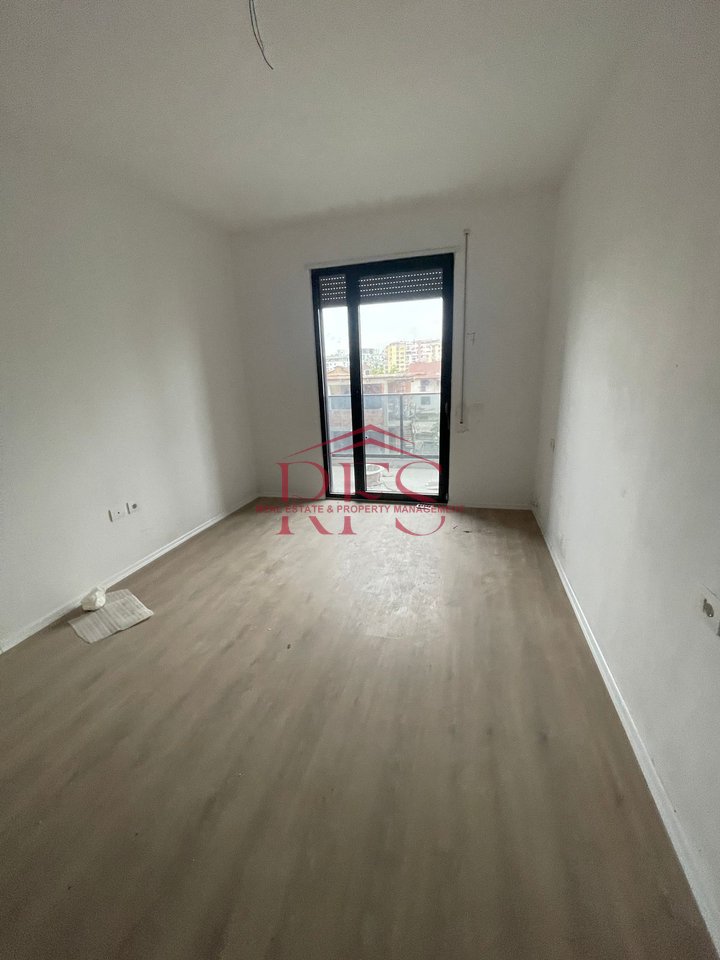 JEPET ME QERA APARTAMENT 2+1+2 NE FUND TE 5 MAJI