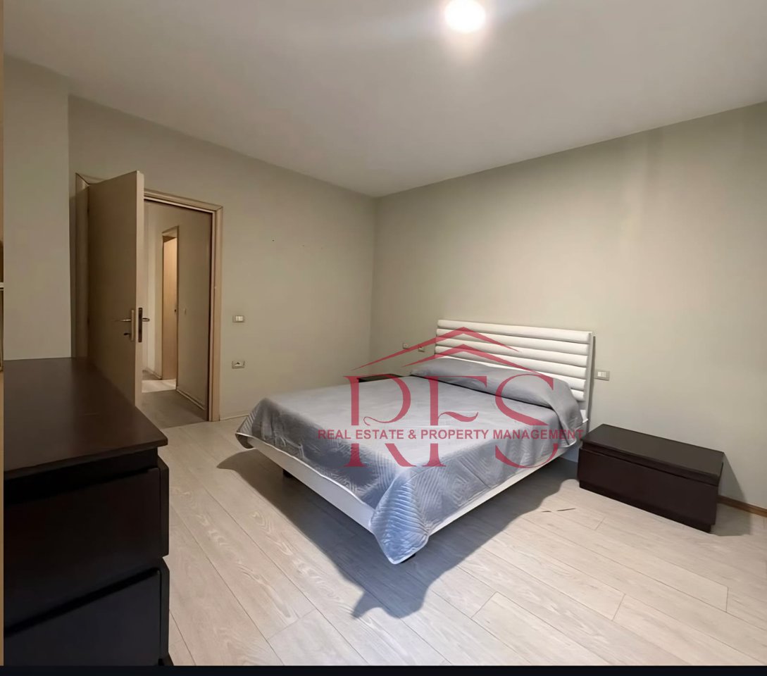 🏡 Appartamento 2+1 in vendita a Komuna e Parisit