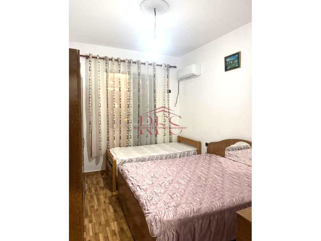 Gallery 01