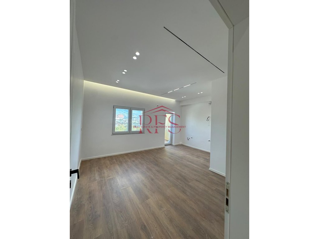 Gallery 01