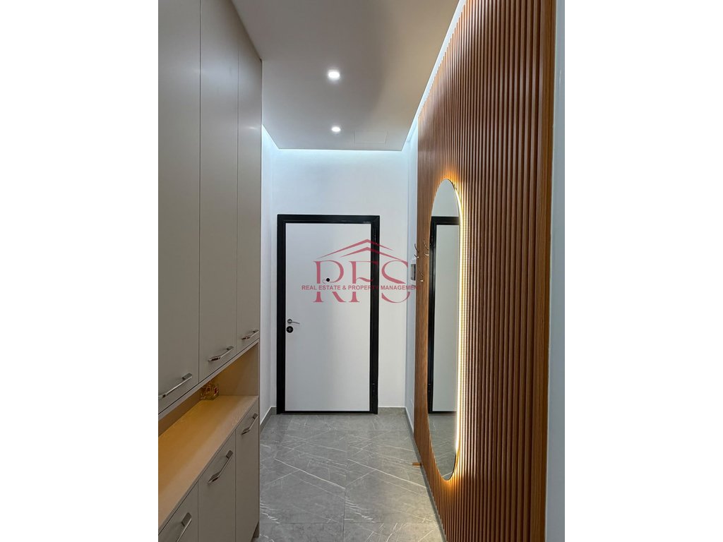 Gallery 01