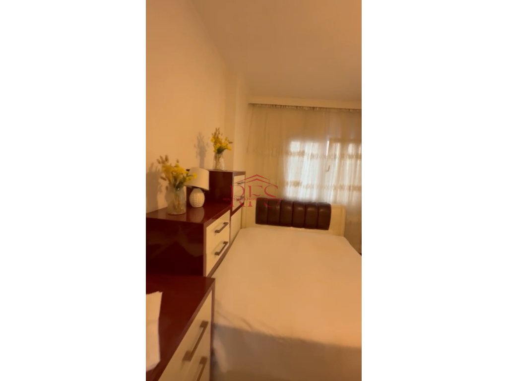 Gallery 01