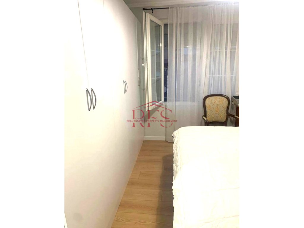 Gallery 01