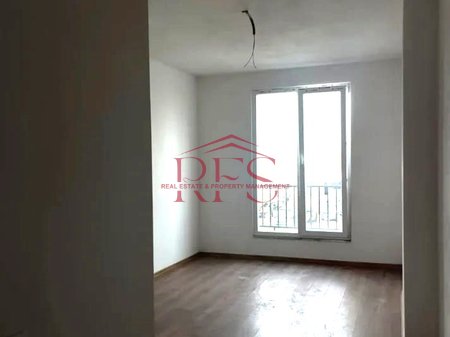 🏢 Ambient 90 m² për biznes / aktivitet profesional – Kamëz | 600 €/muaj