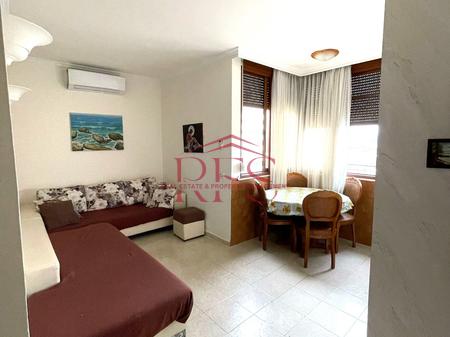 Jepet me qera apartament 2+1 te Ali Demi, afer te Shkolla e Baletit