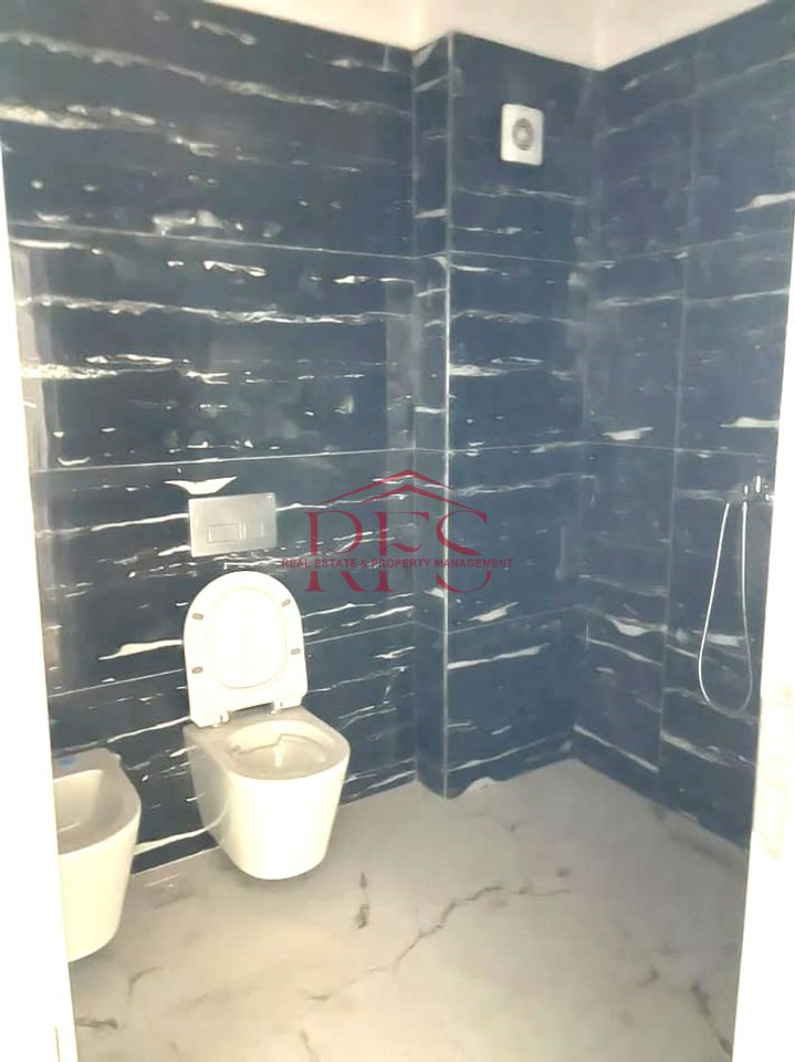 🏢 Ambient 90 m² për biznes / aktivitet profesional – Kamëz | 600 €/muaj