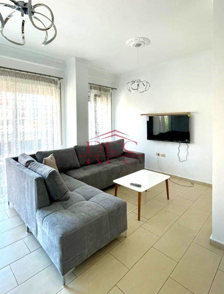🏠 Jepet me qera apartament 1+1 – Rruga e Kavajes, 5 minuta larg qendres | 750 mije leke te vjetra