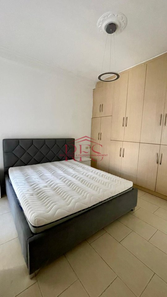 🏠 Jepet me qera apartament 1+1 – Rruga e Kavajes, 5 minuta larg qendres | 750 mije leke te vjetra