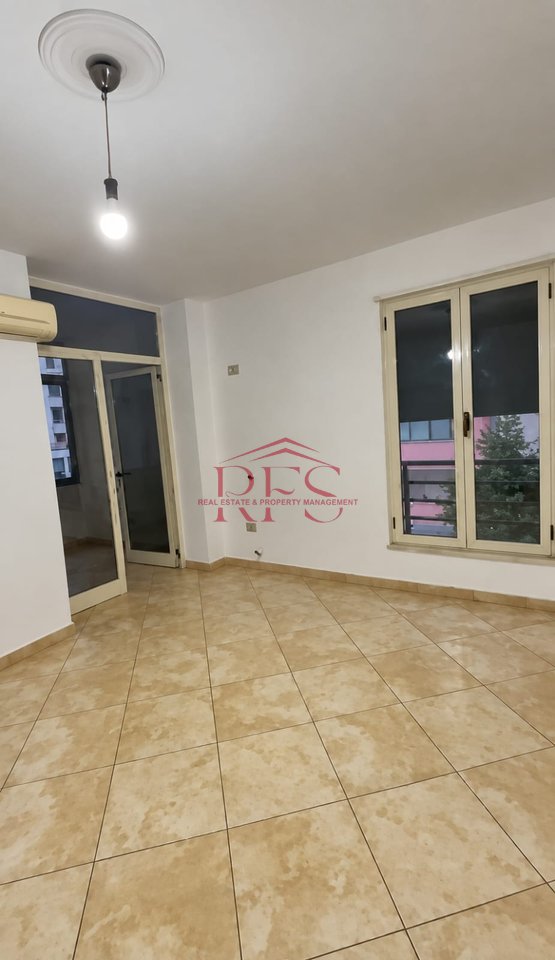 AFFITTASI APPARTAMENTO 2+1 A ZOGU I