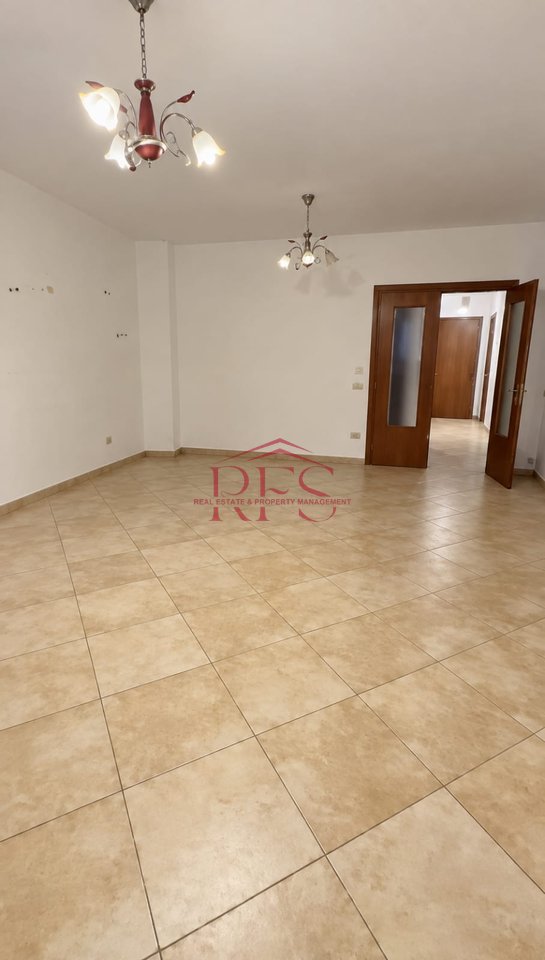 AFFITTASI APPARTAMENTO 2+1 A ZOGU I