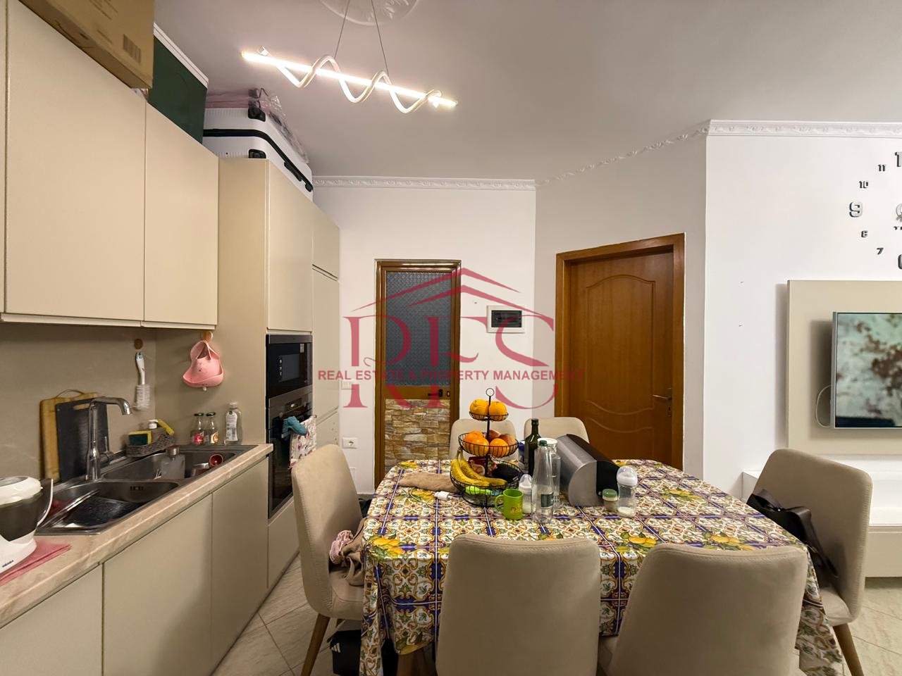 🏡🔥 Shitet apartament 1+1 ne Yzberisht – OKAZION | 95 milion Lekë