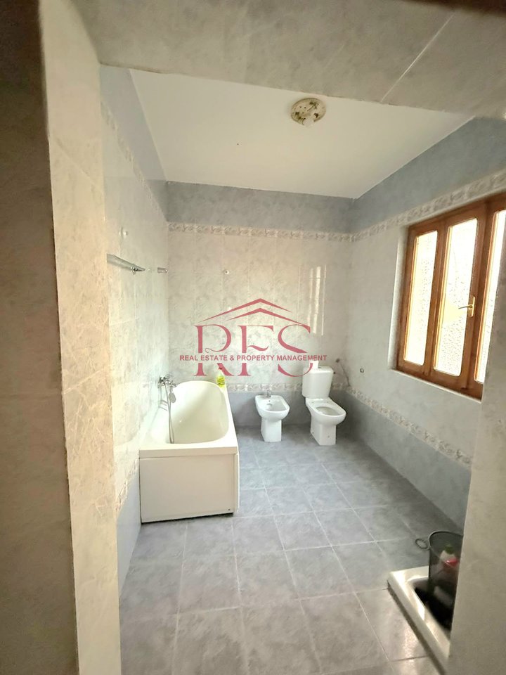 🏡 Jepet me qera vilë 3-katëshe – Allias | 2 milion lekë/muaj