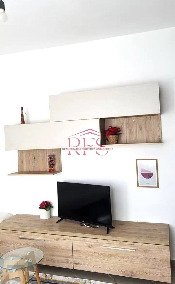 🏡 Jepet me qera shtëpi private 1+1 per 420 euro në Shkoze