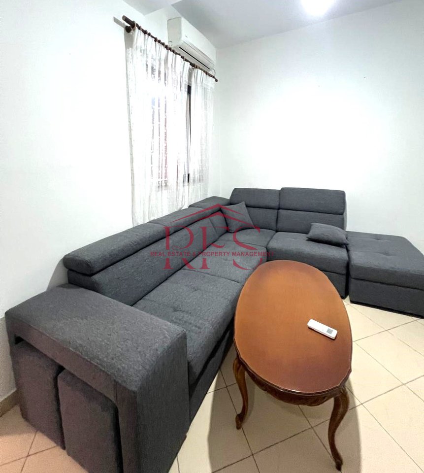 🏡 Affittasi ingresso 1+1 per 400 euro – All'Università di Medicina, QSUT, Tirana