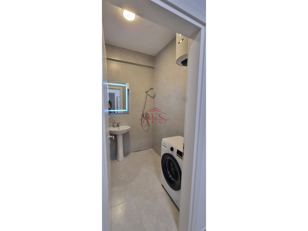 Gallery 01