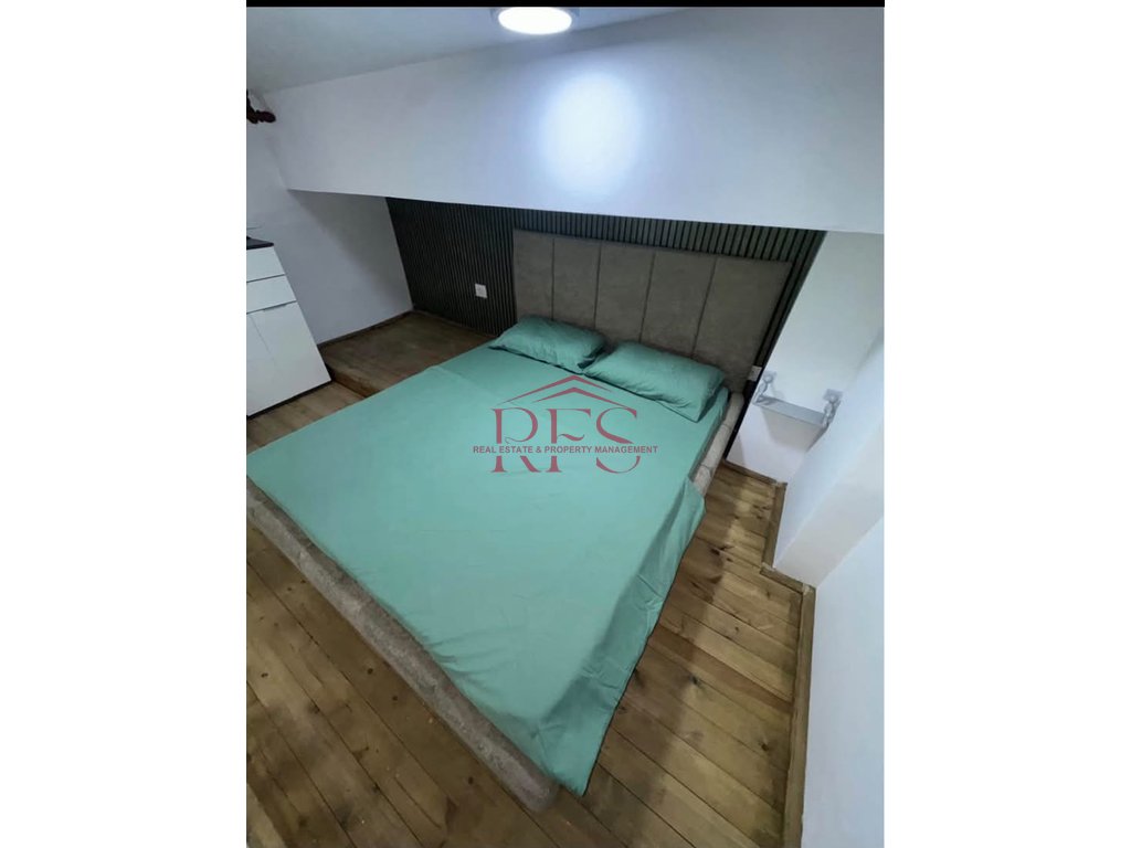 Gallery 01