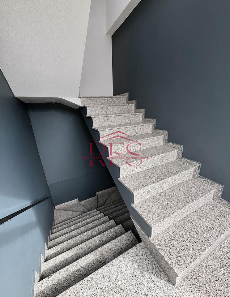 🏢✨ JEPET ME QIRA AMBIENT KOMERCIAL – LAPRAKË | RRUGA LORD BAJRON | 5 vende parkimi