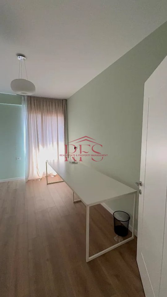 🏡✨ Jepet me qera apartament 2+1+2 – Kompleksi Arlis, Farmacia 10, QSUT | 800 mije lekë/muaj 🔑