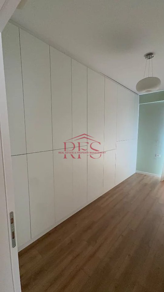 🏡✨ Jepet me qera apartament 2+1+2 – Kompleksi Arlis, Farmacia 10, QSUT | 800 mije lekë/muaj 🔑