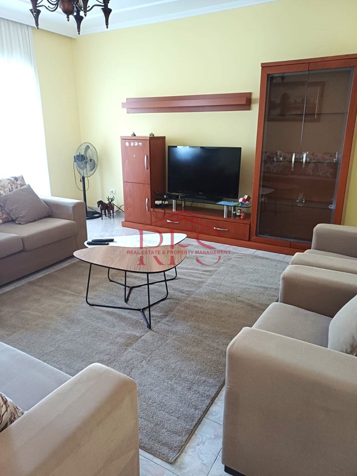 🏡 Appartamento 2+1+2 balconi in affitto a Deliorgji – 700 mila lek vecchi/mese 🔑