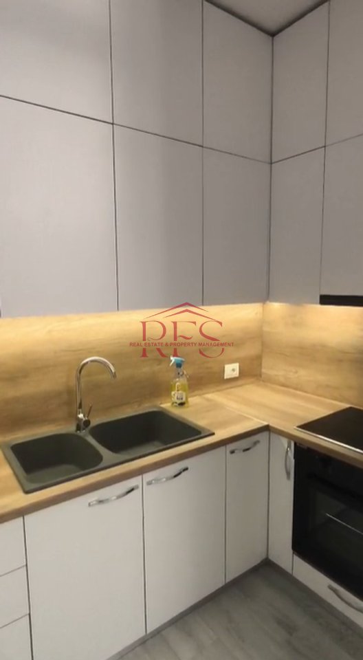 🏡 Appartamento 2+1+Balcone in affitto a 5 Maji – 650 mila lek vecchi/mese 🔑✨