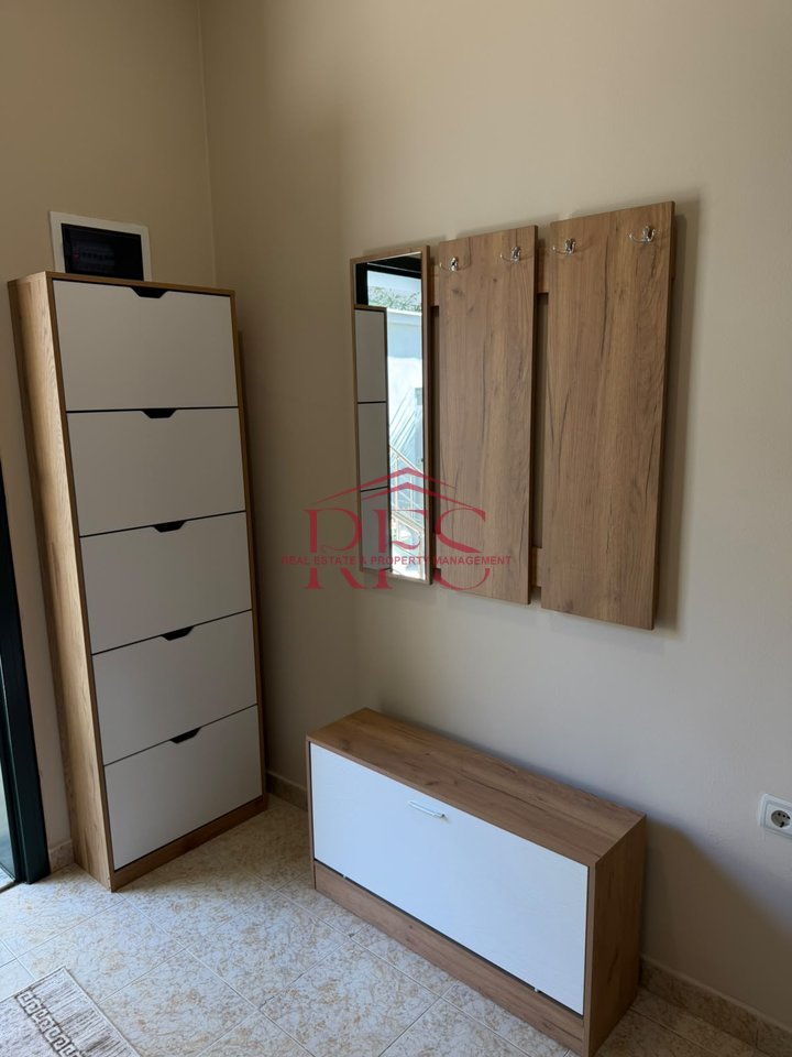 🏡 Casa privata in affitto 1+1 vicino alla Facoltà di Economia – 700 mila lek vecchi/mese 🎓🔑