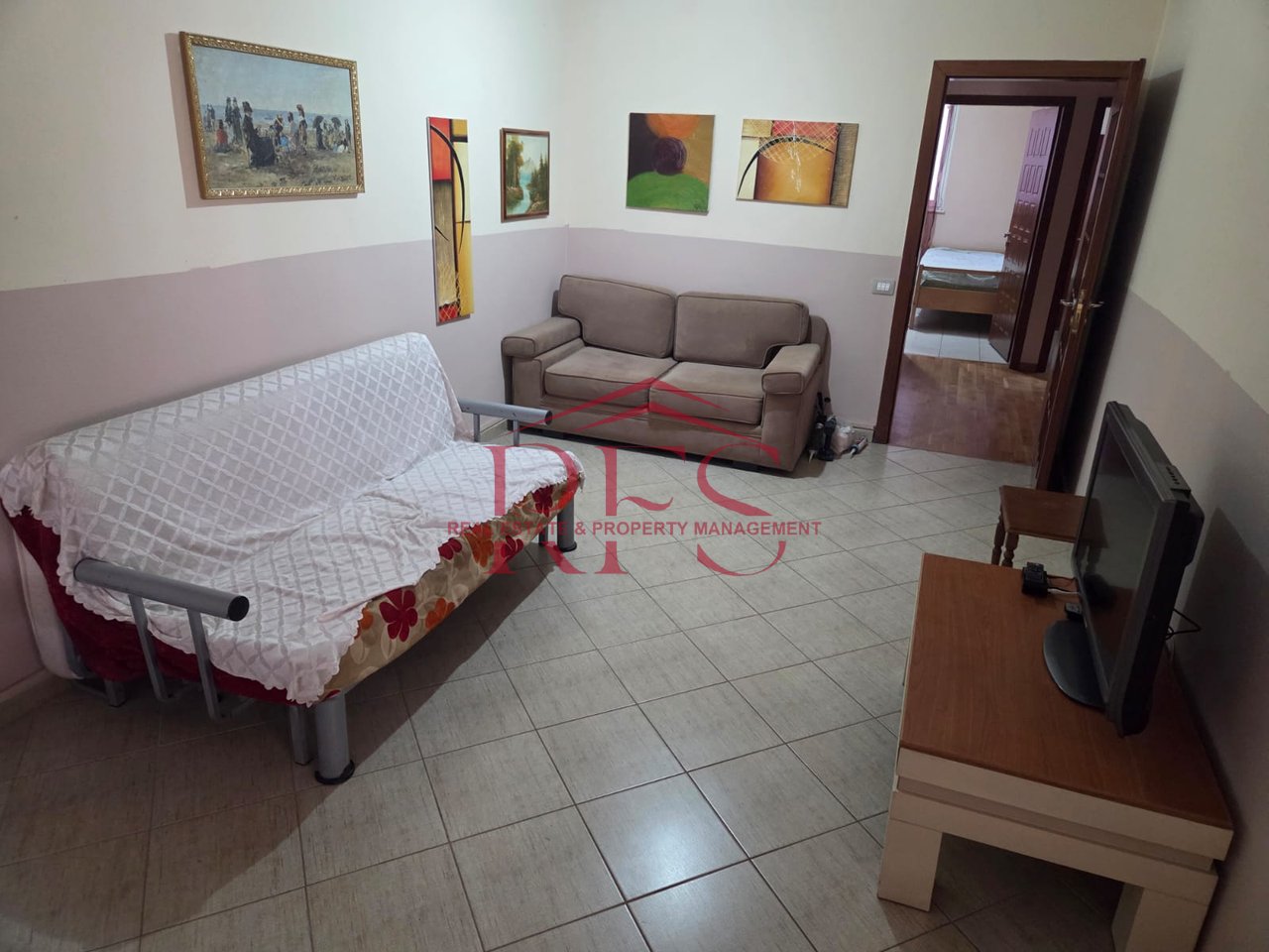 🏡 JEPET ME QERA – APARTAMENT 2+1📍 Pas Spitalit Amerikan 2 – Tiranë