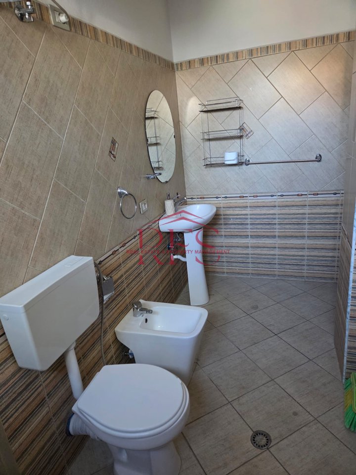 🏡 JEPET ME QERA – APARTAMENT 2+1📍 Pas Spitalit Amerikan 2 – Tiranë