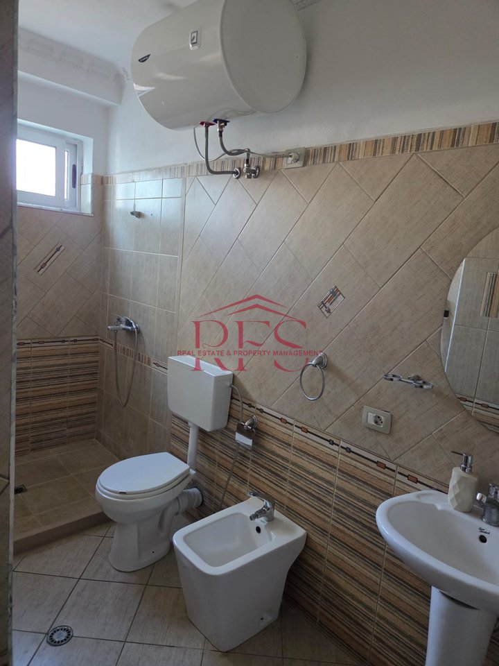 🏡 JEPET ME QERA – APARTAMENT 2+1📍 Pas Spitalit Amerikan 2 – Tiranë