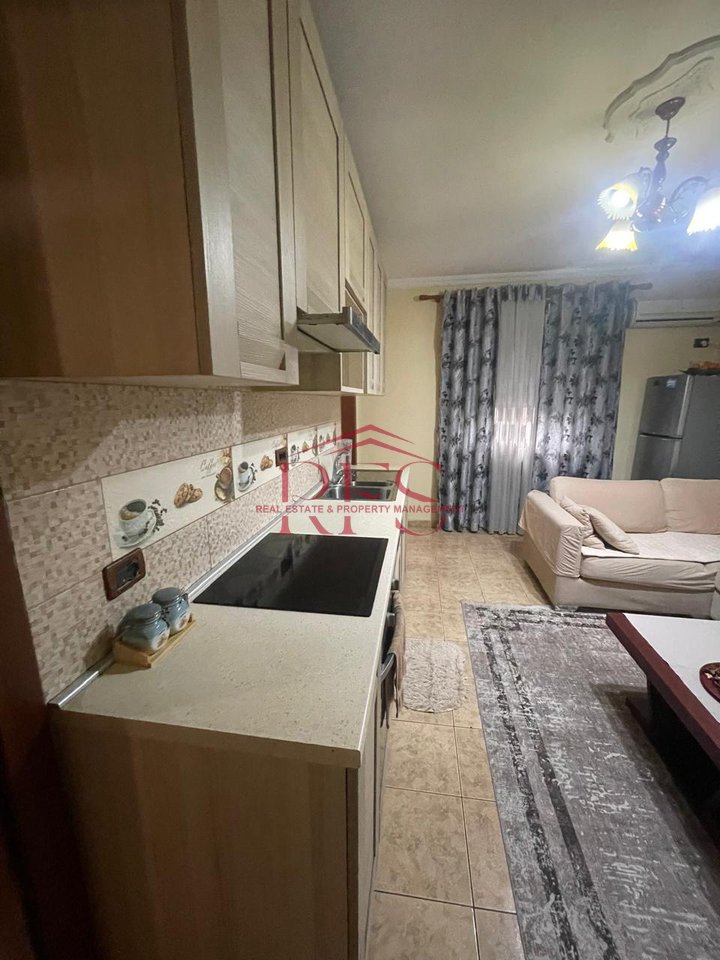 🏡 IN AFFITTO – APPARTAMENTO 2+1   📍Al 21 Dhjetori – Tirana
