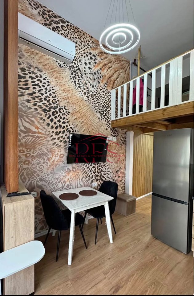 ✨ Jepet me qera apartament 1+1+ballkon te 5 Maji per 500 mije leke te vjetra/muaj 🔑