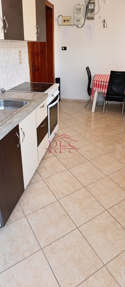 🏡 Jepet me qira apartament 3+1 – 350 lekë/muaj | Rruga Don Bosko, prane te Bulevardi i Ri