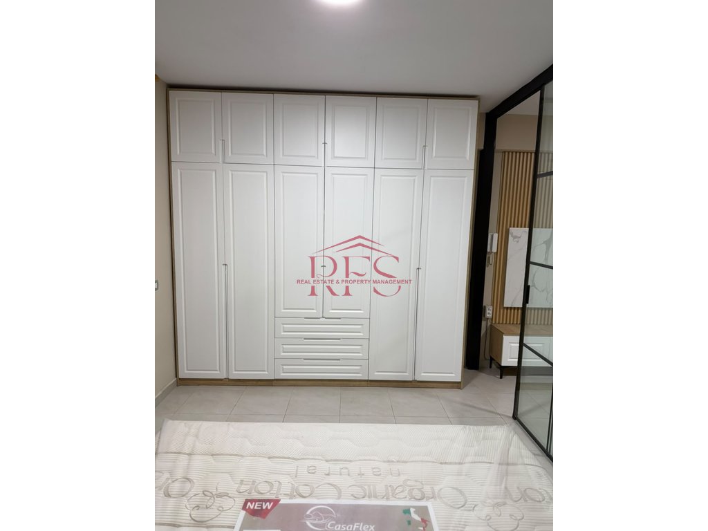 Gallery 01